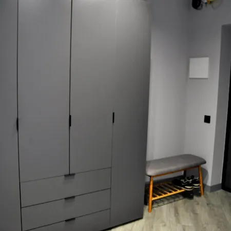 княгині ольги нові Lejlighed